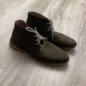 Cole Haan Women’s Chukka Boots Olive Suede 8